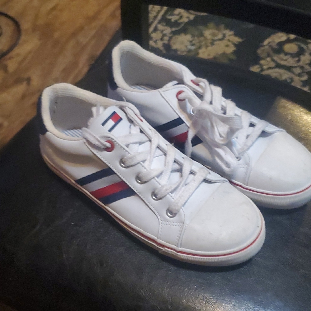 Tommy Hilfiger White and Blue Sneakers Casual Athletic Style